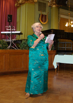 Illan juontaja Raija Kärpijoki