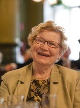 Tampereen alaosaston puheenjohtaja Ritva Ahlgren.